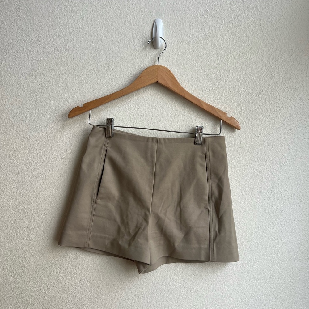 Aritzia Babaton‎ High Waist Tan Shorts, Women’s size 4